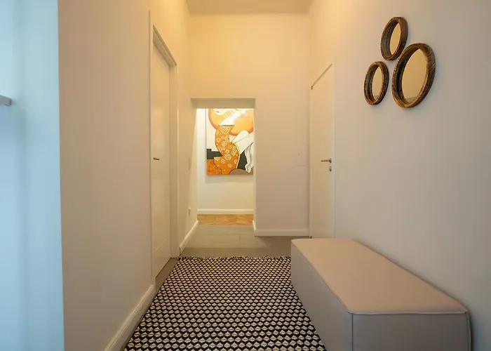 Chic 94m2 With A King-size Bed Appartement Vienne