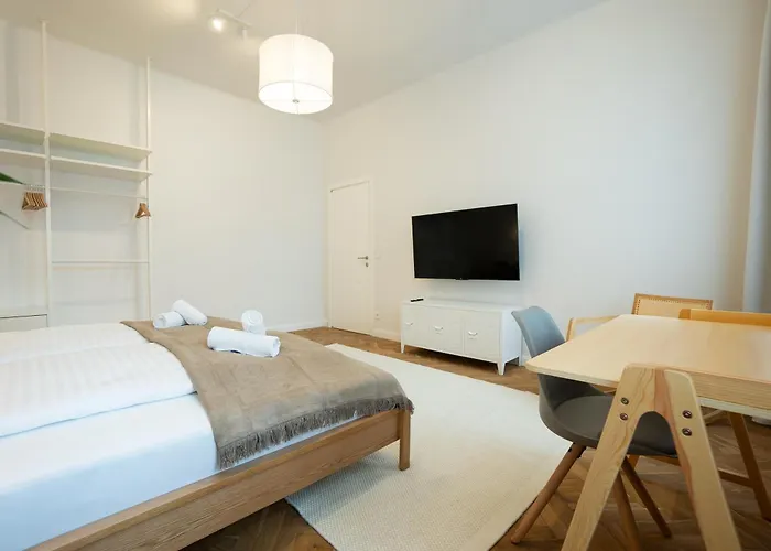 Appartement Chic 94m2 With A King-size Bed Vienne